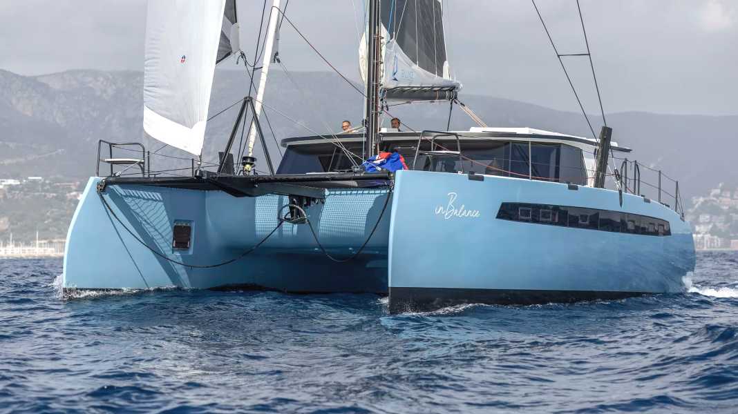 Erste Fotos: Balance 482 – der segelnde SUV für Blauwasserfahrt