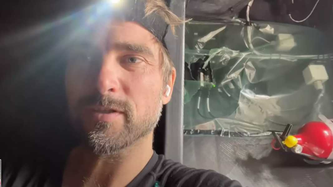 Route du Rhum: Boris con un problema tecnico "non è più in gara".