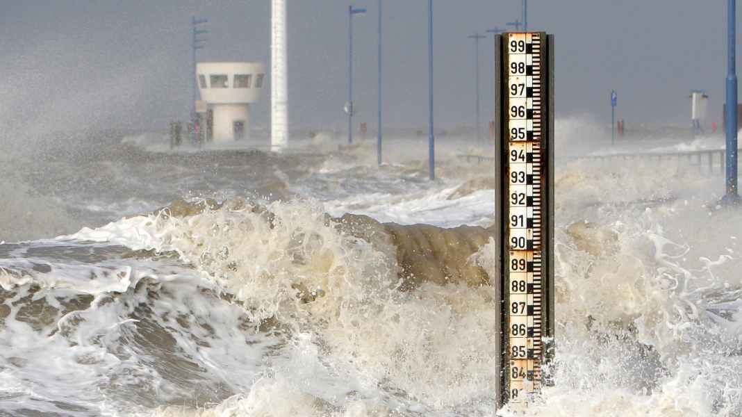 Klimawandel: Mehr marine Hitzewellen, mehr Sturmfluten