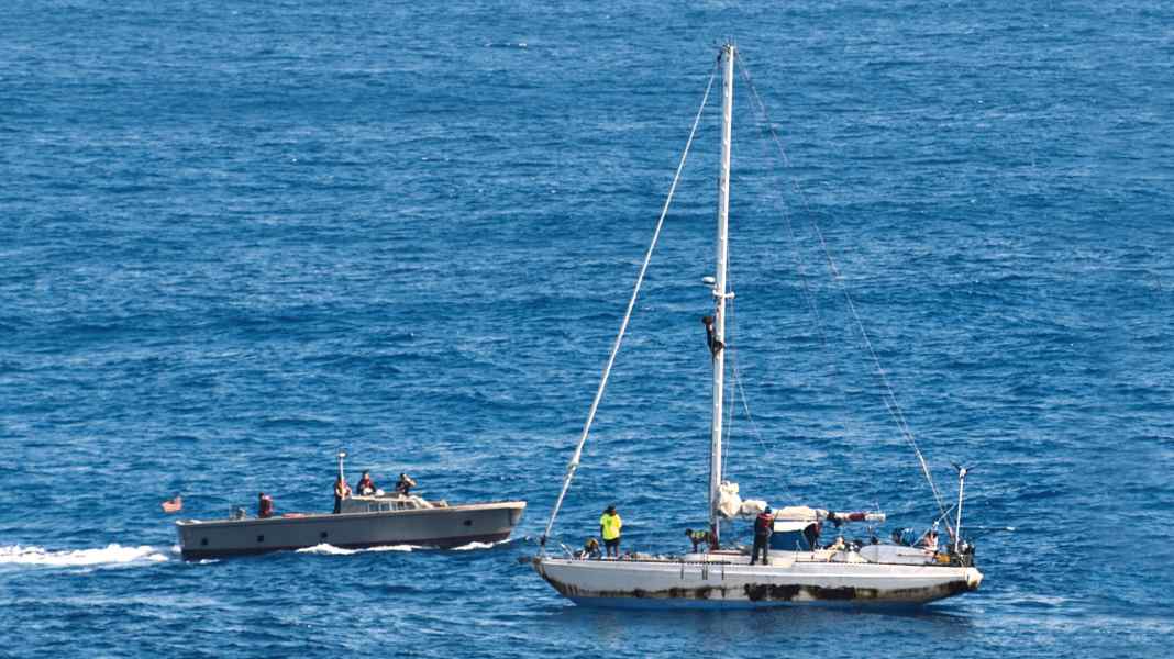 Geisterschiffe: Darf man eine verlassene Yacht behalten?