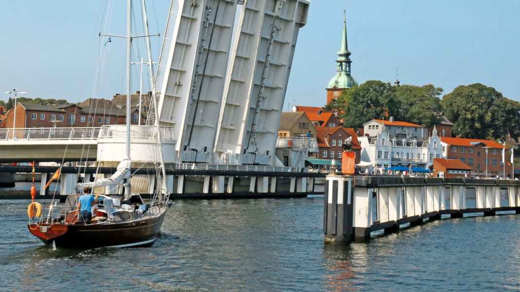 Ostsee/Schlei: Öffnung verschoben: Schleibrücke in Kappeln bleibt dicht!