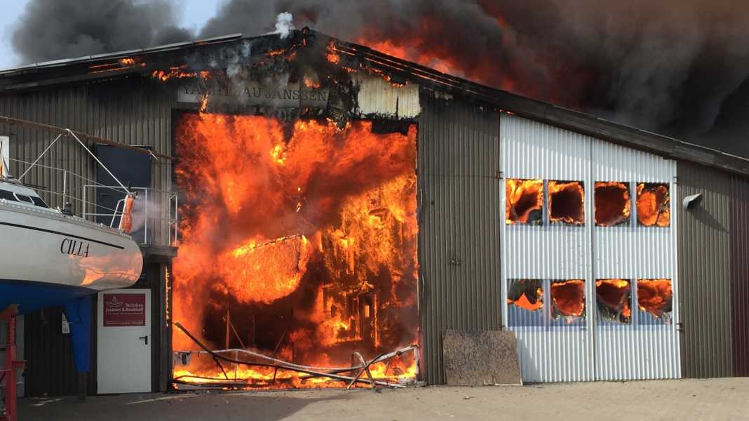 Major fire: Boatyard in Kappeln completely destroyed