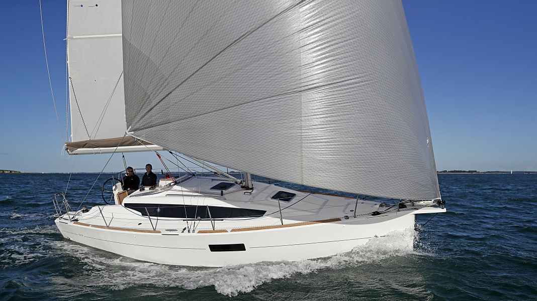 Sun Odyssey 319: nuovo splendore per una vecchia conoscenza