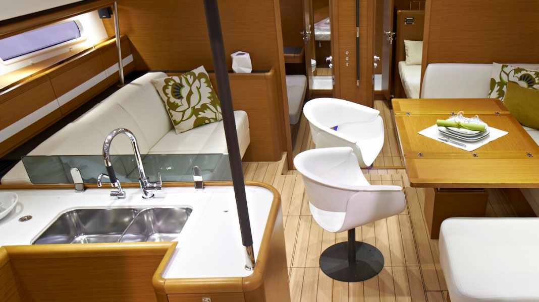 Jeanneau 53 & 57: Mehr Licht, mehr Chic, mehr Komfort