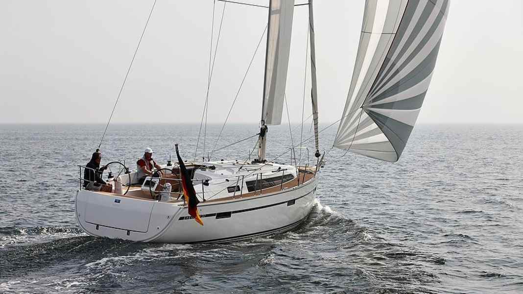 Bavaria Yachtbau: Cruiser 37 exclusively tested