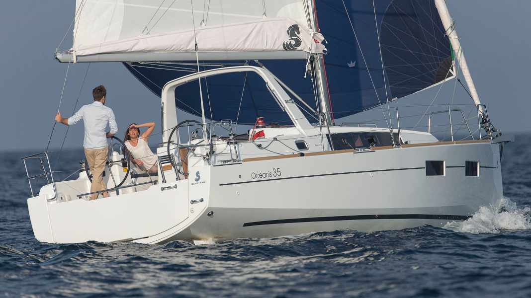 Oceanis 35: il kit di costruzione Beneteau messo alla prova