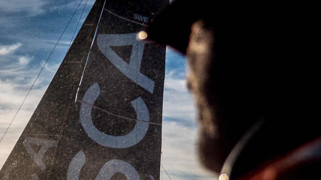 Volvo Ocean Race: mozzafiato: la partenza al largo di Città del Capo