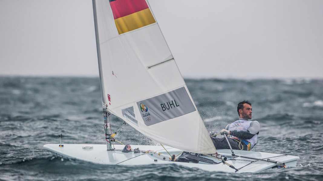 Olympic sailing: when the leader roars loudly