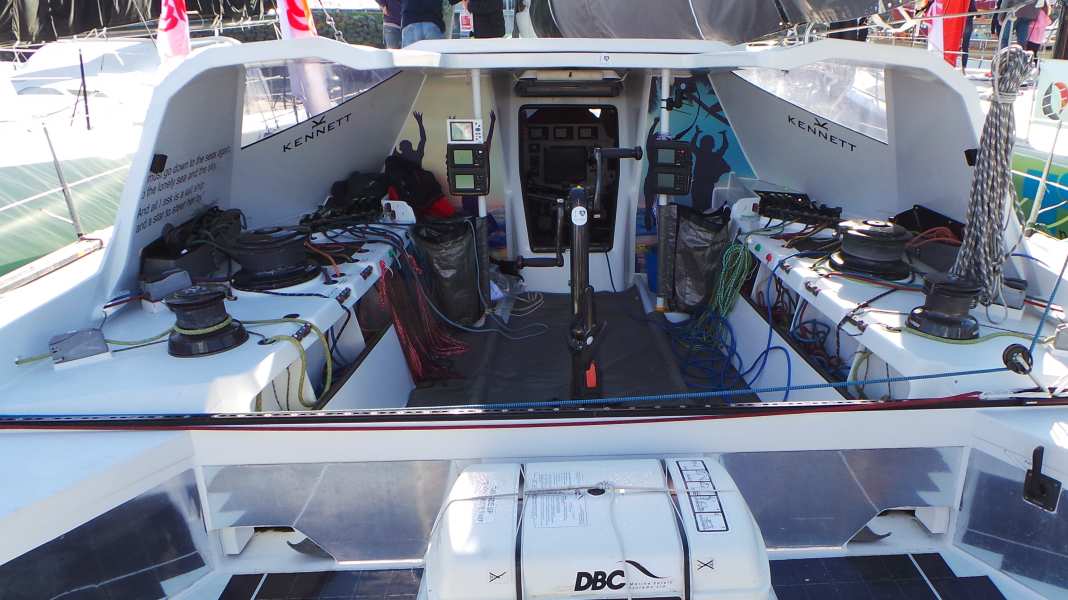 Vendé Globe: in diretta sul posto: uno sguardo sottocoperta