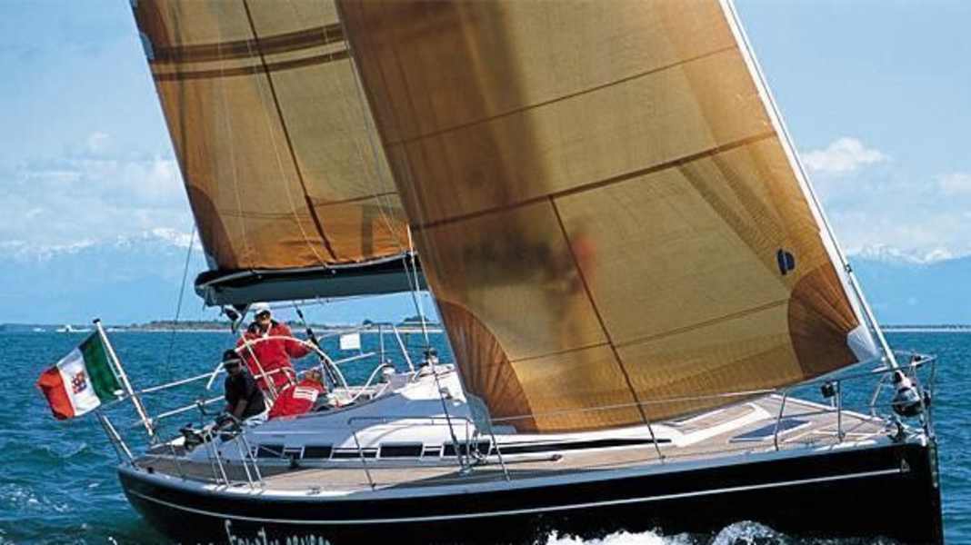 T&T - News: Exclusive test Dehler 47