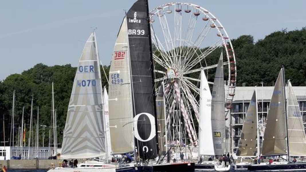 Regatta-News: Ruhiger Start bei der Kieler Woche