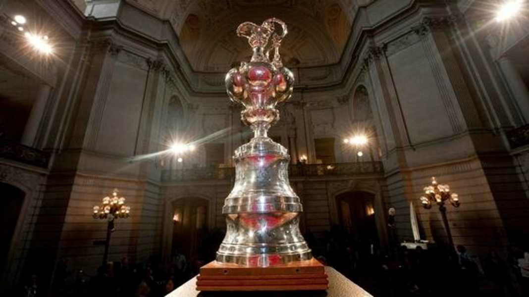 America's Cup: Fünf gegen Larry