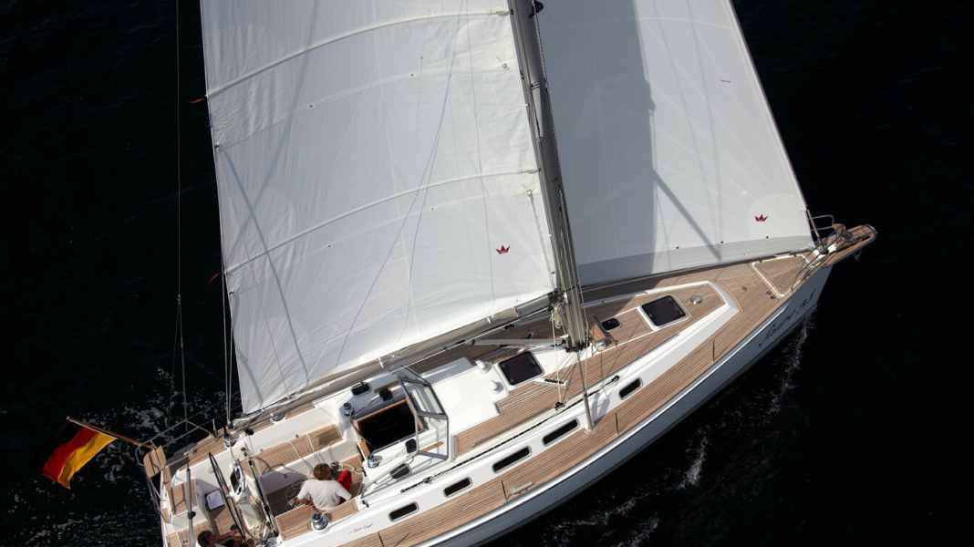 Salon de l'auto : Premières du Hanseboot V - Saare 38