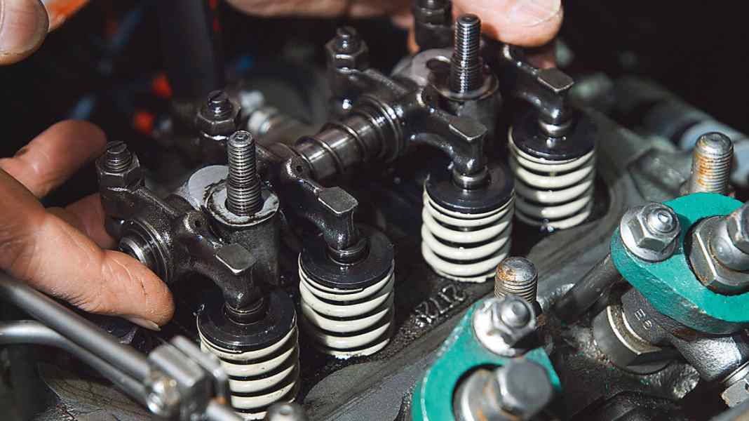 Boat hull insurance: money from the insurance company if the engine breaks down