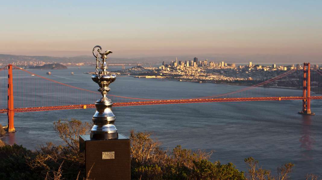 America's Cup : simplement de haut en bas de la baie