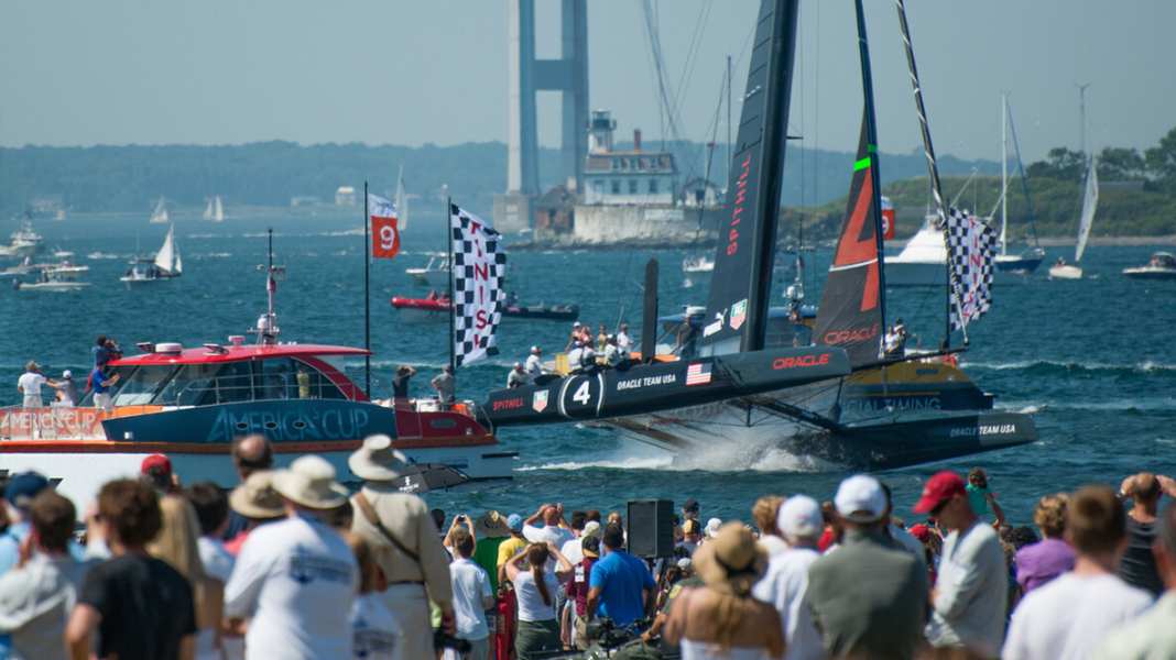 AC World Series: Oracle Team USA Spithill vince l'ACWS