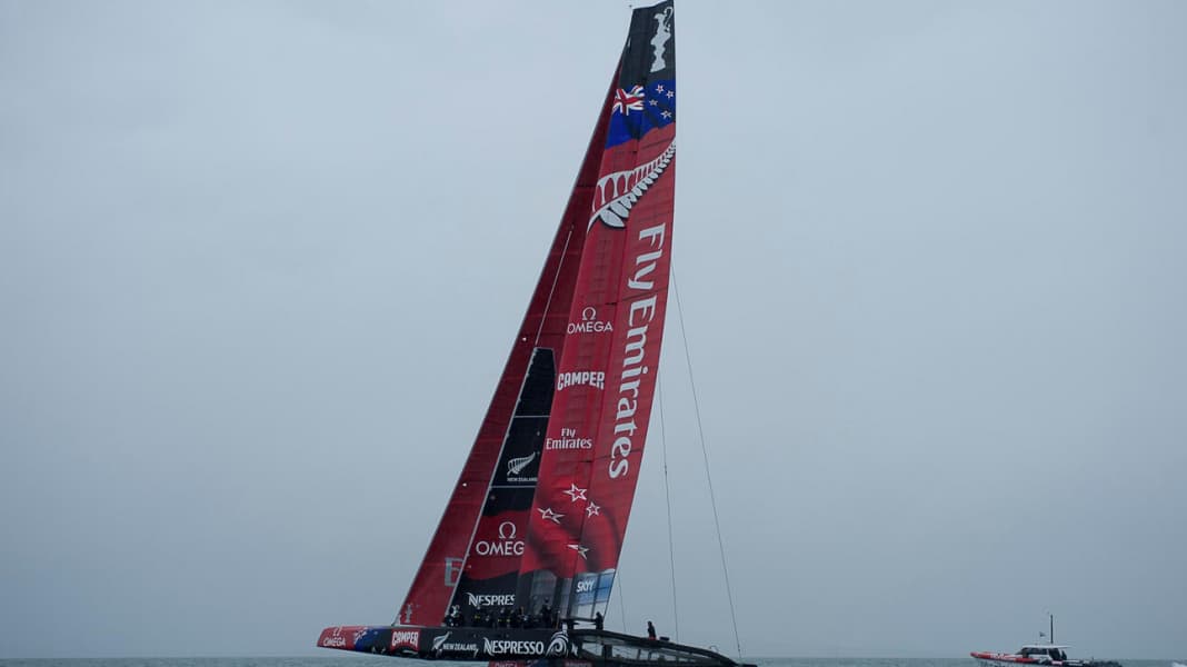 America's Cup: Kiwis führen den ersten AC72 aus
