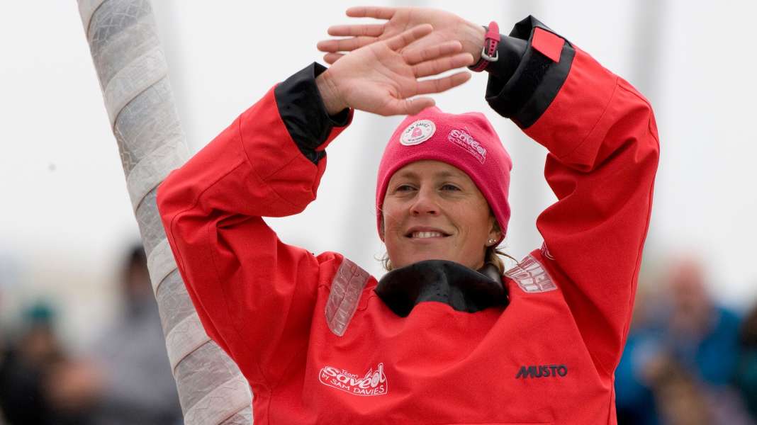 Vendée Globe: rottura dell'albero su "Savéol" di Sam Davies