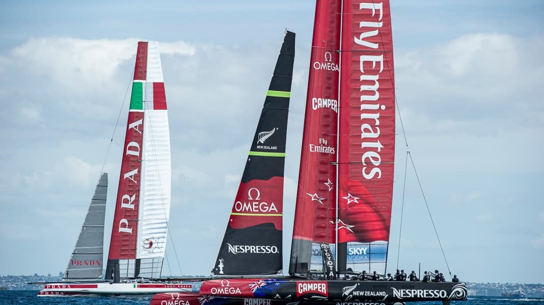 Coppa America: primo duello tra due catamarani AC-72
