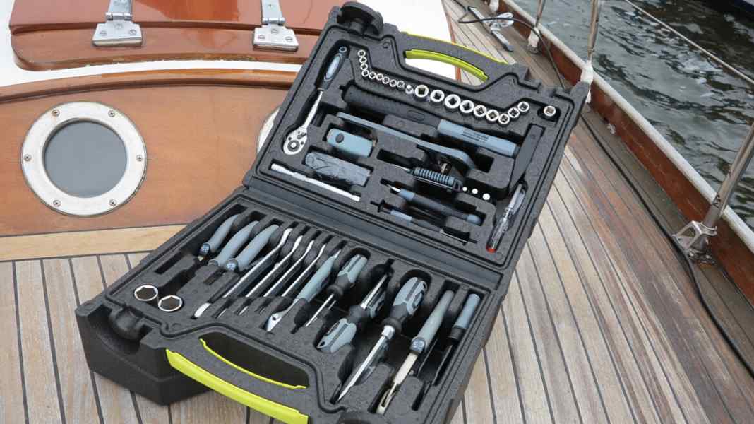 EPP tool case: Protects boat and tools
