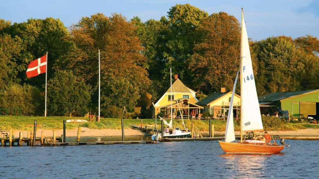 Charter: Klassische Folkeboot-Charter