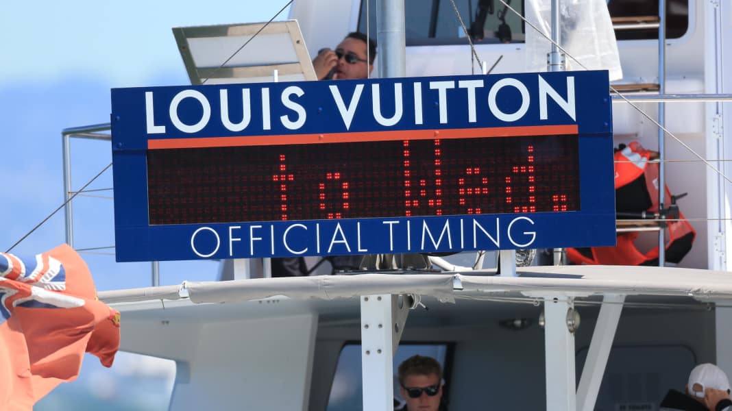 America's Cup: Forced break in the action thriller