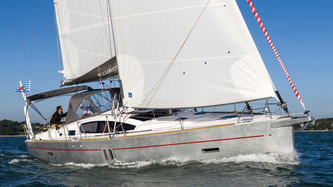 Allures Yachting: Allures 39.9 in the test: the pictures