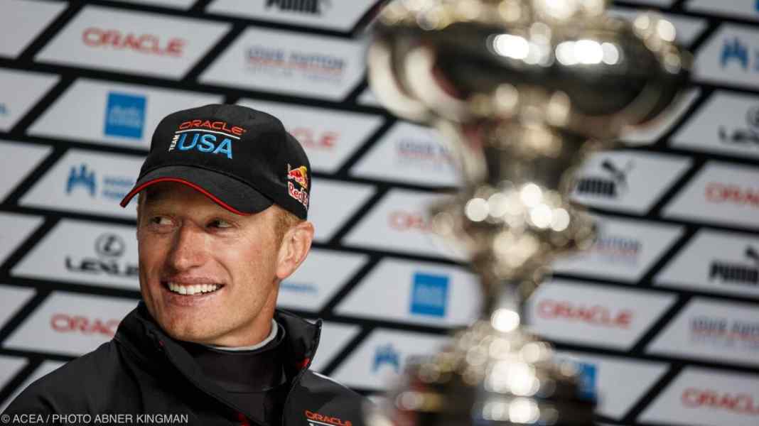 America's Cup: Spithill stays with the Cup defender