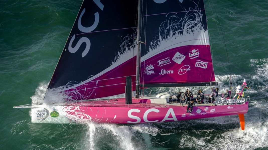 Volvo Ocean Race : l'équipe féminine SCA (Suède) ...