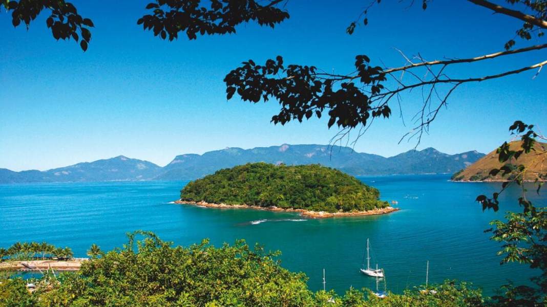 Charter: Navigare al largo delle coste brasiliane