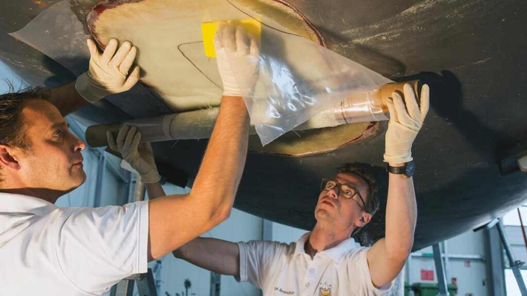 Workshop: Hole in the hull - how to repair it