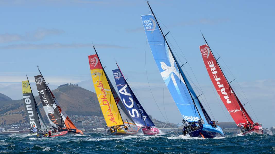 Volvo Ocean Race: attraverso il ciclone senza pirati