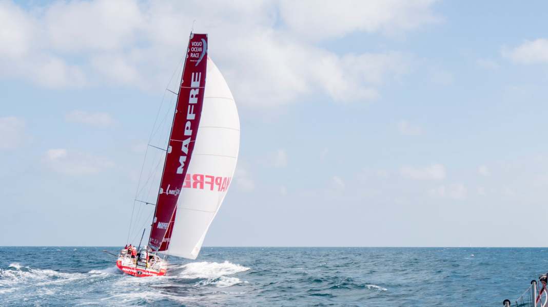 Volvo Ocean Race: The Chinese race home