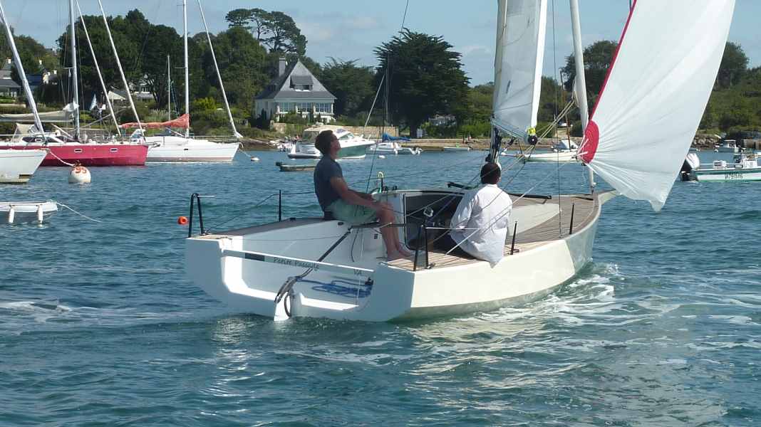 Bihan 650: un hopper costiero dal fascino francese