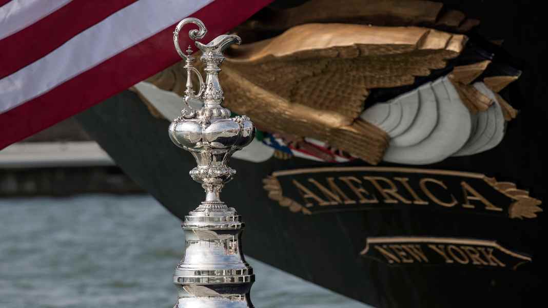 America's Cup: New York Times: Coutts vs. Bertarelli