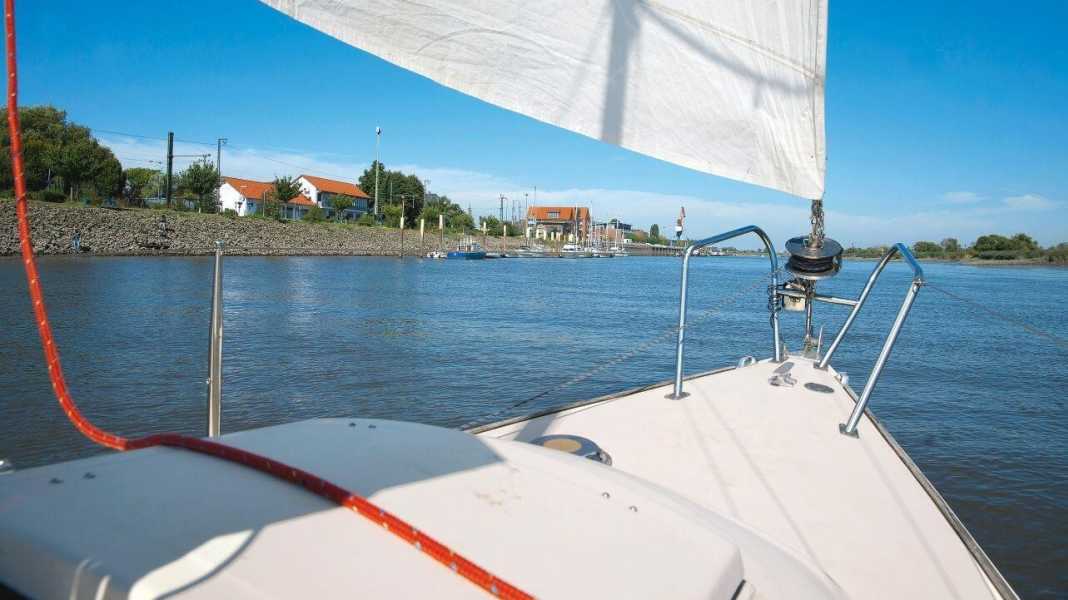 Revier: With the tidal current to Bremen