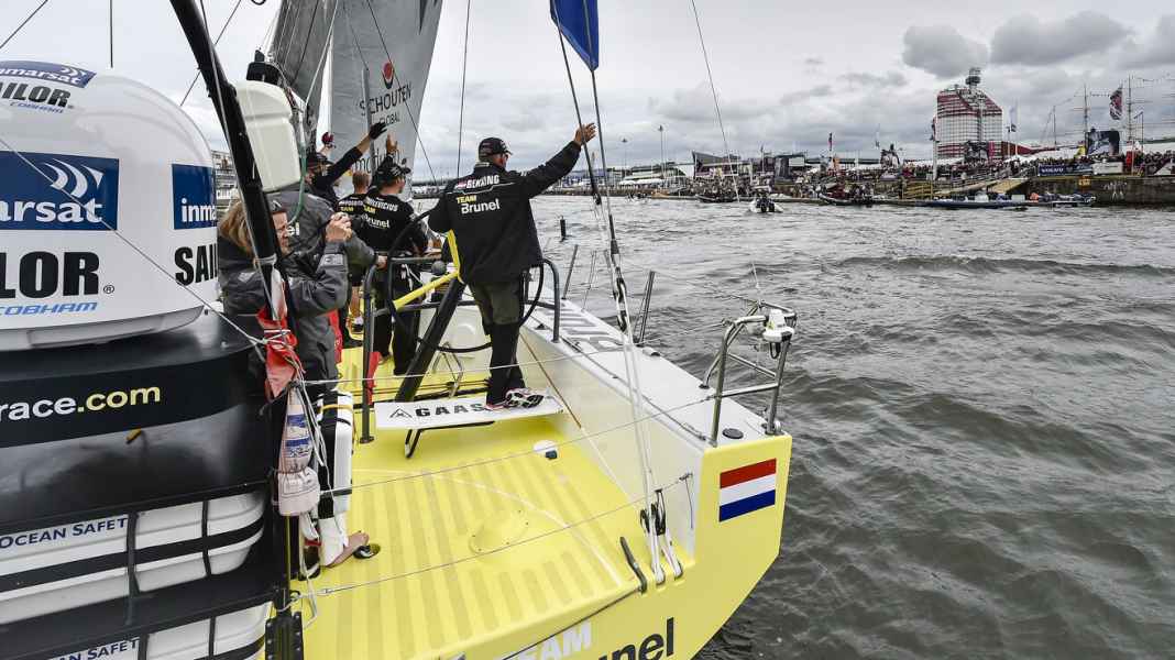 Volvo Ocean Race : dans l'eau de la poupe de "Flyer" vers La Haye