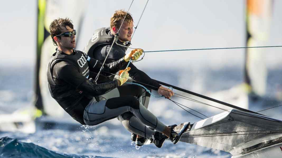 Vela olimpica: dramma della rottura dell'albero nelle qualificazioni olimpiche