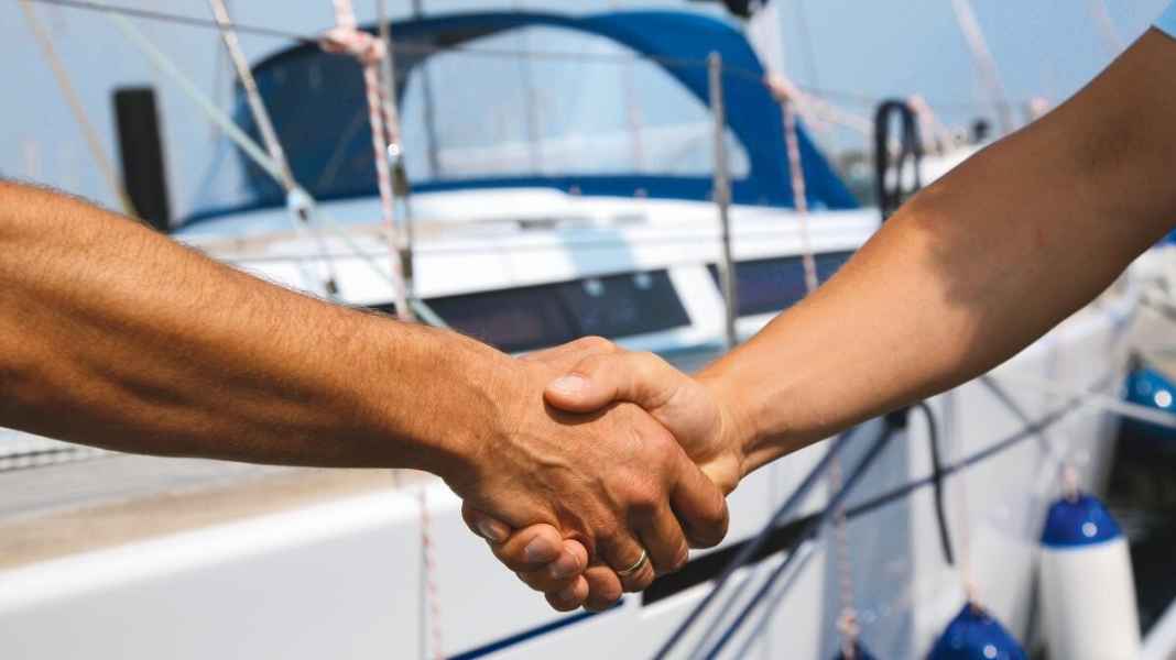Vente de bateaux d'occasion : comment vendre votre bateau plus rapidement et de manière plus rentable
