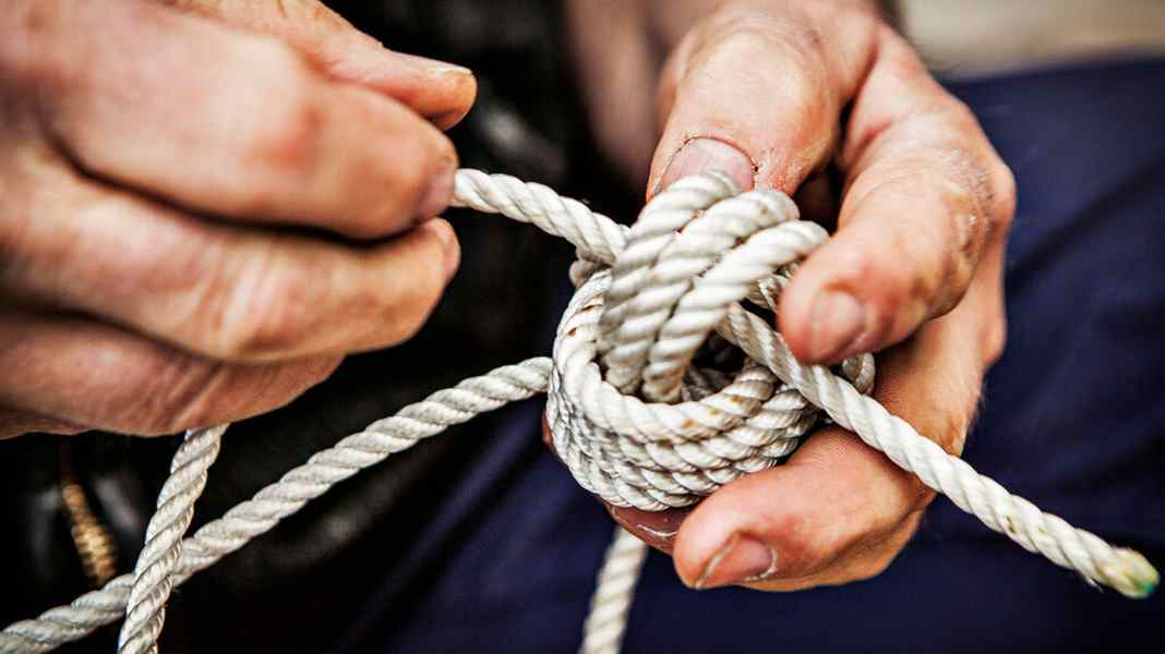 Nodi: I marinai devono essere in grado di eseguire questi sei nodi