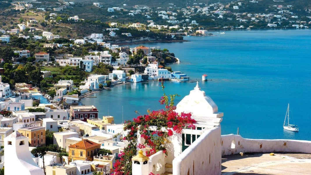 Grecia: autorità senza senso delle proporzioni