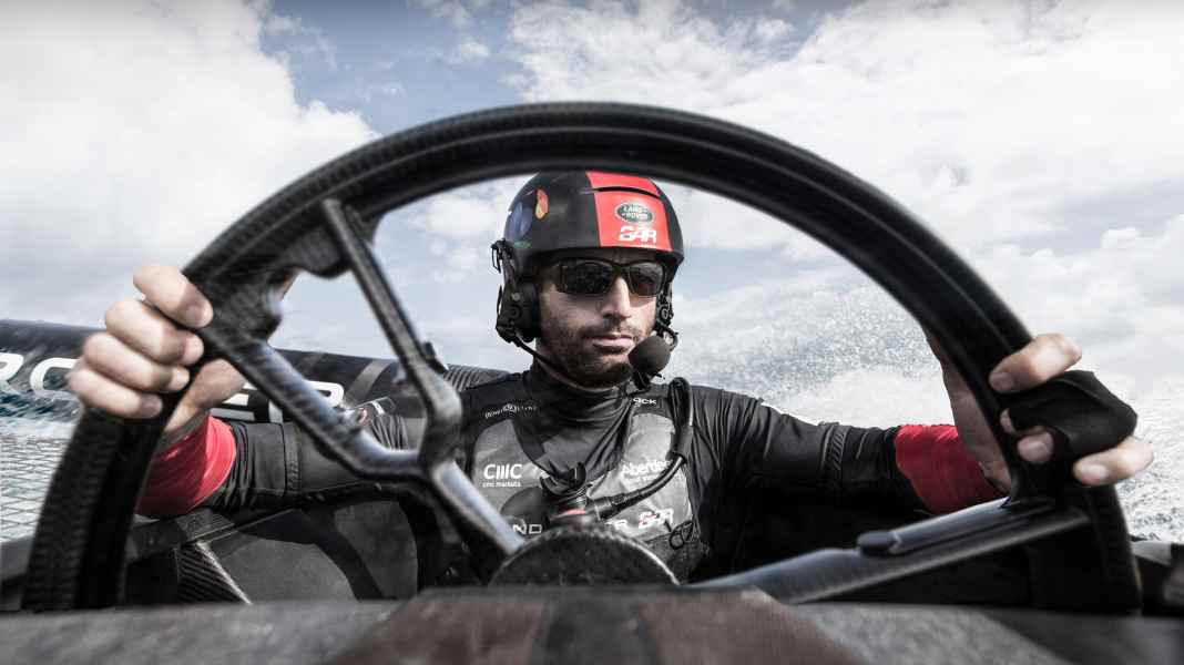 America's Cup : Pris en flagrant délit : un yacht miniature britannique de la Coupe en train d'être testé