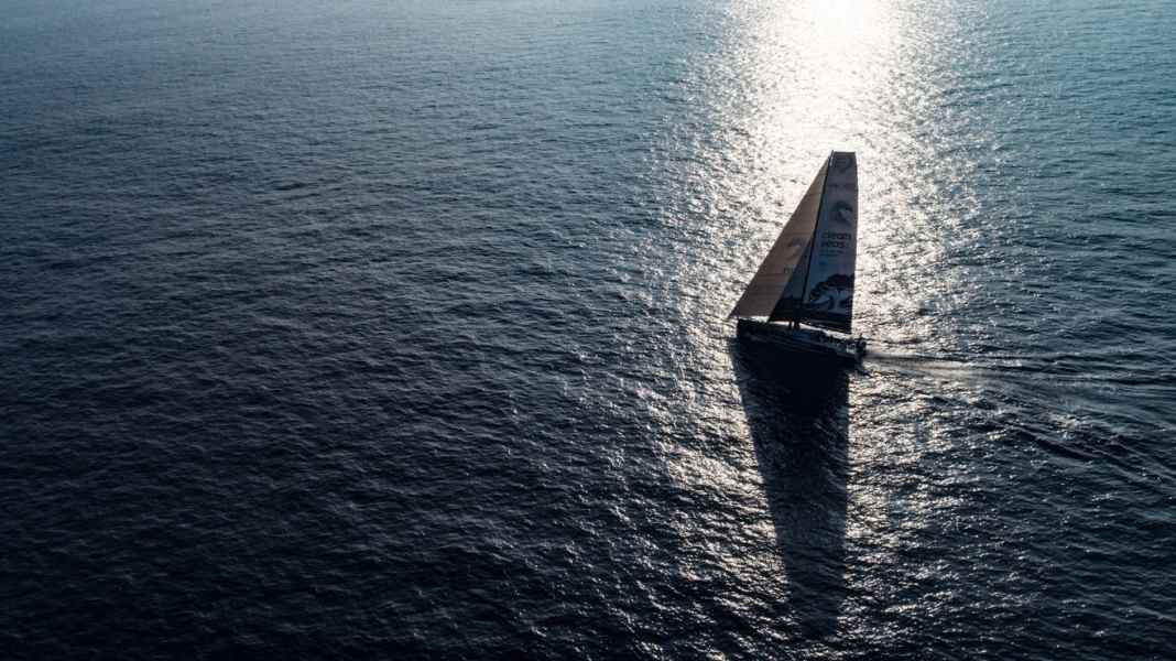 Volvo Ocean Race : une bataille de chaleur impitoyable sur la ceinture de Kalmen