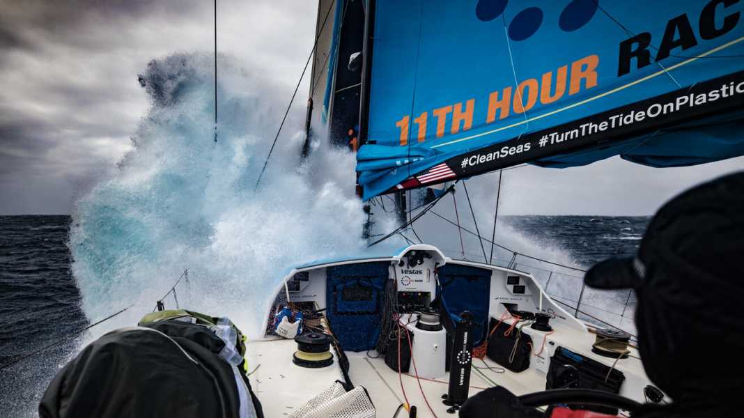 Volvo Ocean Race: come palline di neve lungo il bordo del ghiaccio