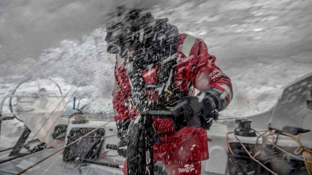 Volvo Ocean Race: "Siamo sconvolti".