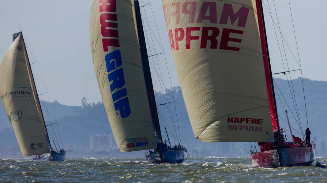 Volvo Ocean Race: Mapfre dominiert, Team Brunel patzt