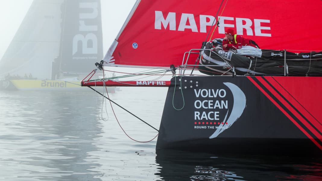 Volvo Ocean Race : Mapfre remporte la bataille des nerfs dans le brouillard au large de Newport