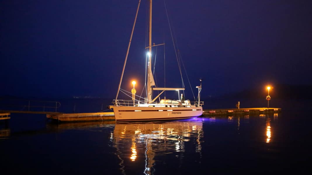 Délocalisation de la production : Luminosité au-dessus d'Orust - Najad se retire