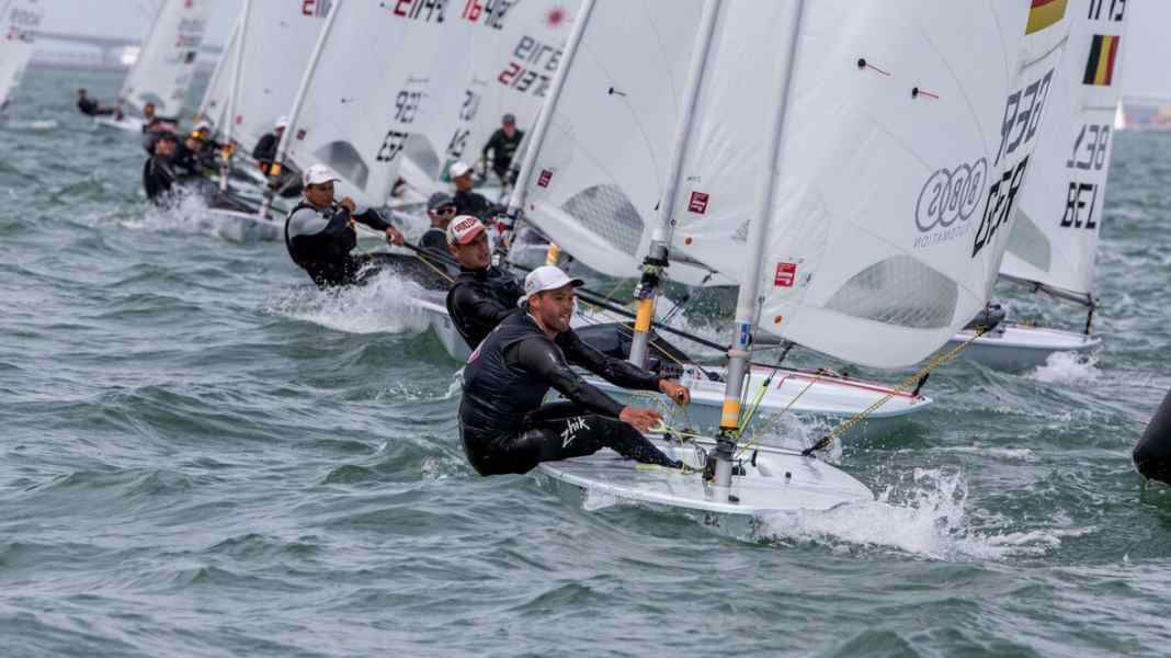 Segeln olympisch: Mit dem Regen kam die Enttäuschung: "ein räudiges Rennen"