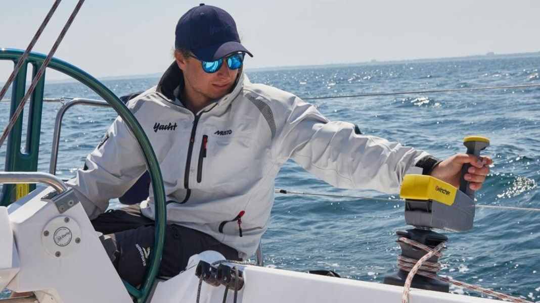 Ewincher: The crank that turns any winch into an e-winch